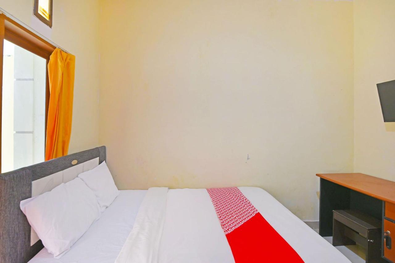 Oyo 91445 Sandat Guest House Denpasar Exterior foto
